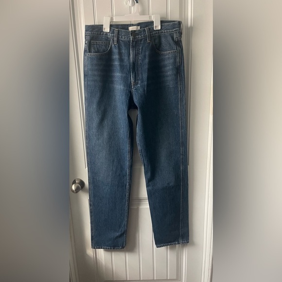 Denim - CO Jeans
Women’s size 32
NWOT